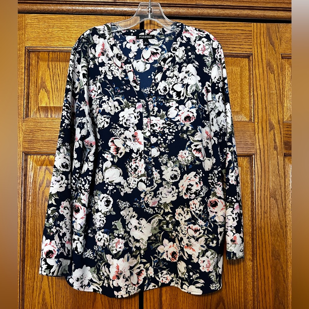 Beautiful long sleeve blouse